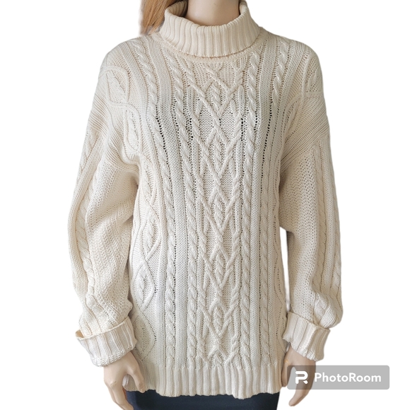 Vintage Sweaters - Vintage Chunky Fisherman Sweater Cable Knit Turtleneck in off-white medium